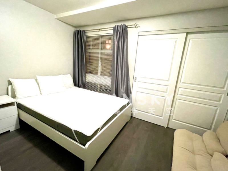 250104131832_2nd bedroom.jpg